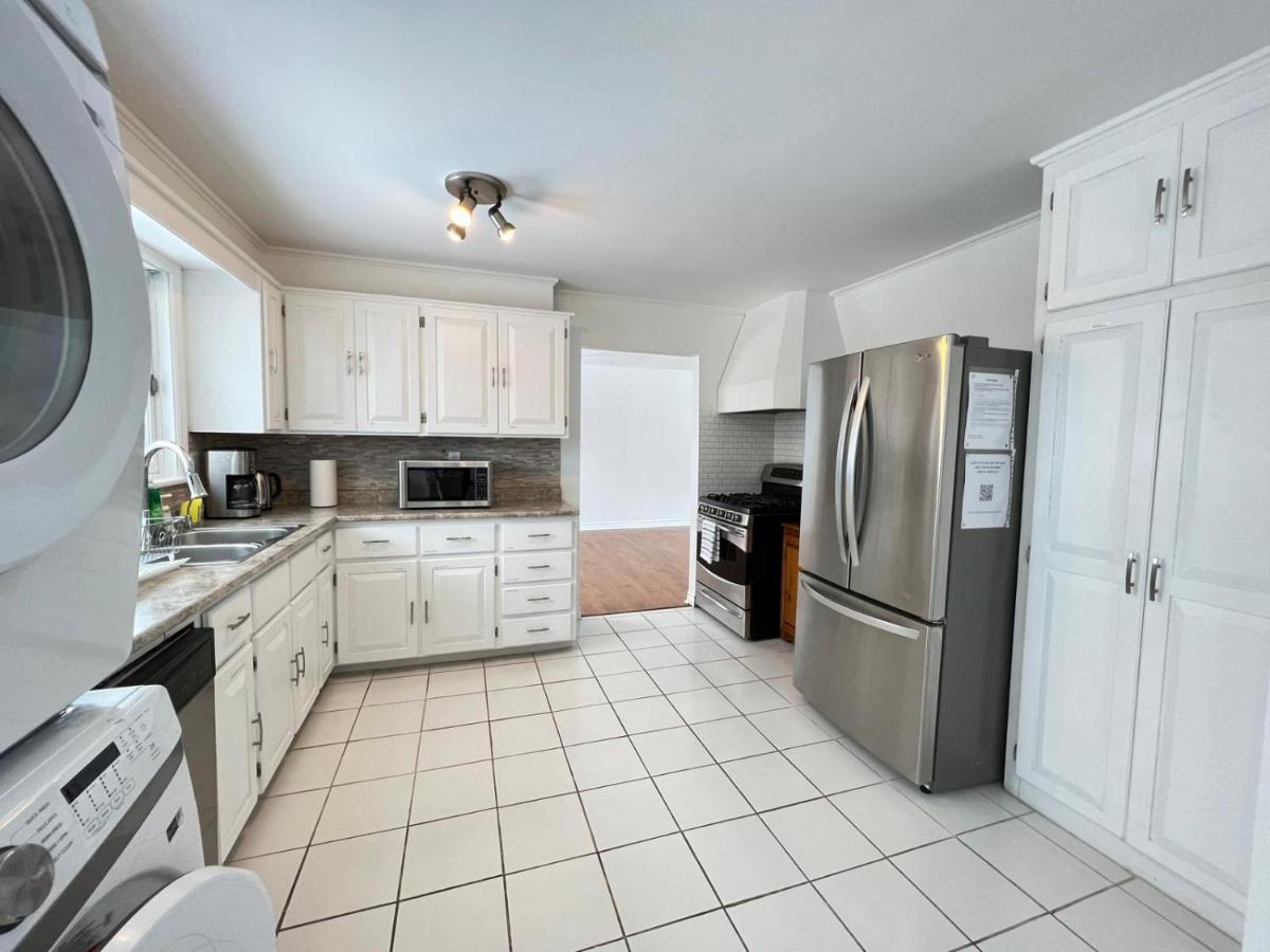 Letitia Heights !C Quiet And Modern Private Bedroom With Shared Bathroom Barrie Exterior foto