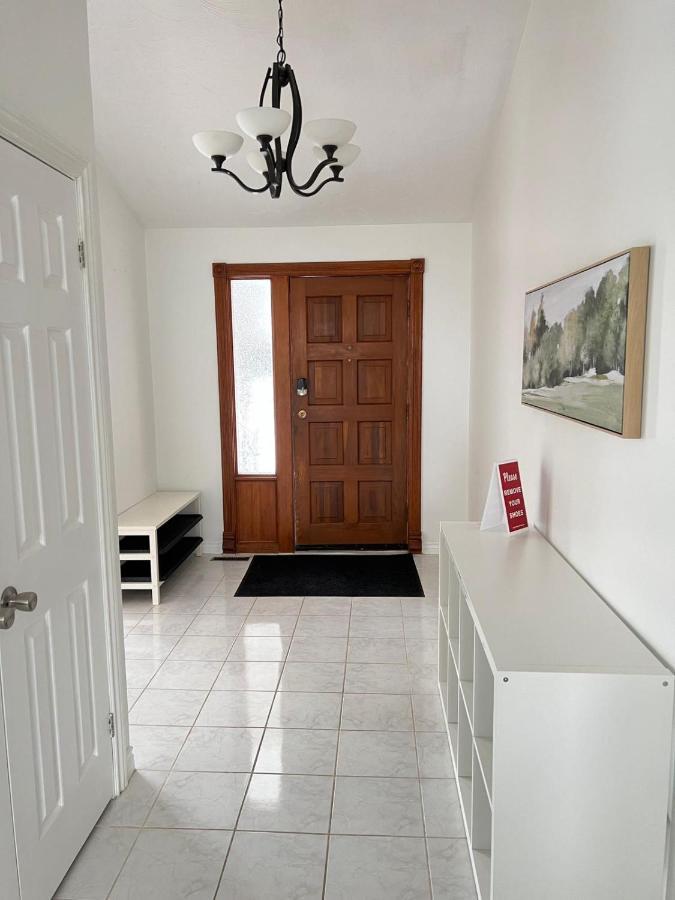 Letitia Heights !C Quiet And Modern Private Bedroom With Shared Bathroom Barrie Exterior foto